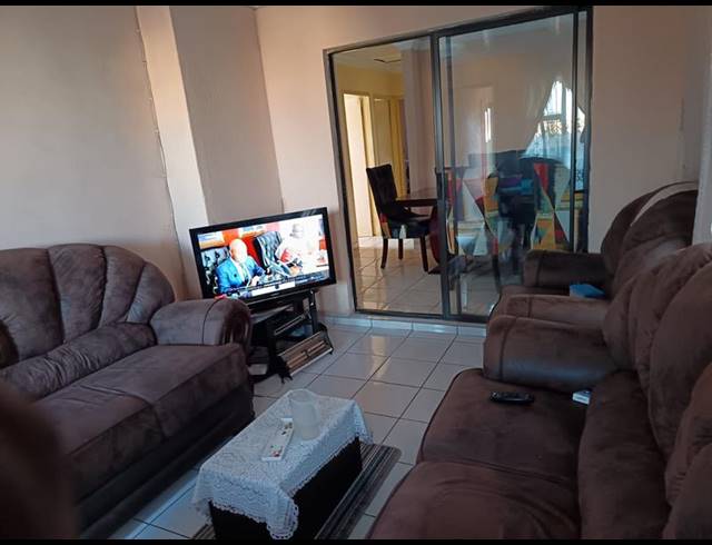 2 BEDROOM HOUSE FOR SALE IN ALLANDALE